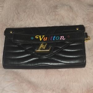 LOUIS VUITTON NEW WAVE